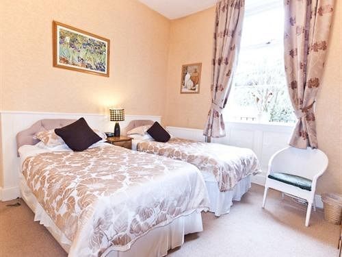 Pinfold Guest House Brighouse Bagian luar foto